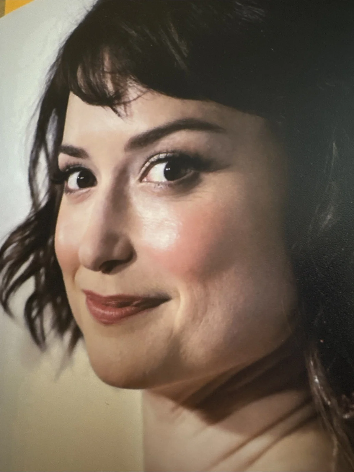 Milana Vayntrub — Milana Vayntrub signed 8x10 photo autograph at&t Lily *Smudged, image 3