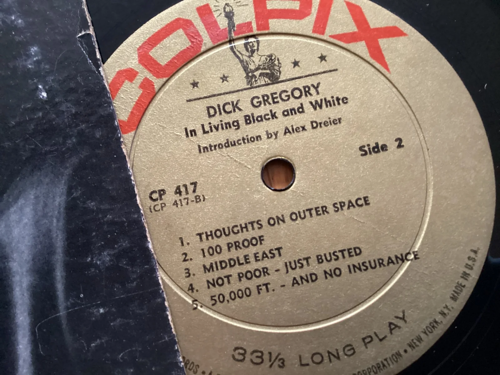 DICK GREGORY — DICK GREGORY AUTOGRAPHED "IN LIVING BLACK & WHITE" 1962 "COMEDY" RECORD ALBUM, изображение 4
