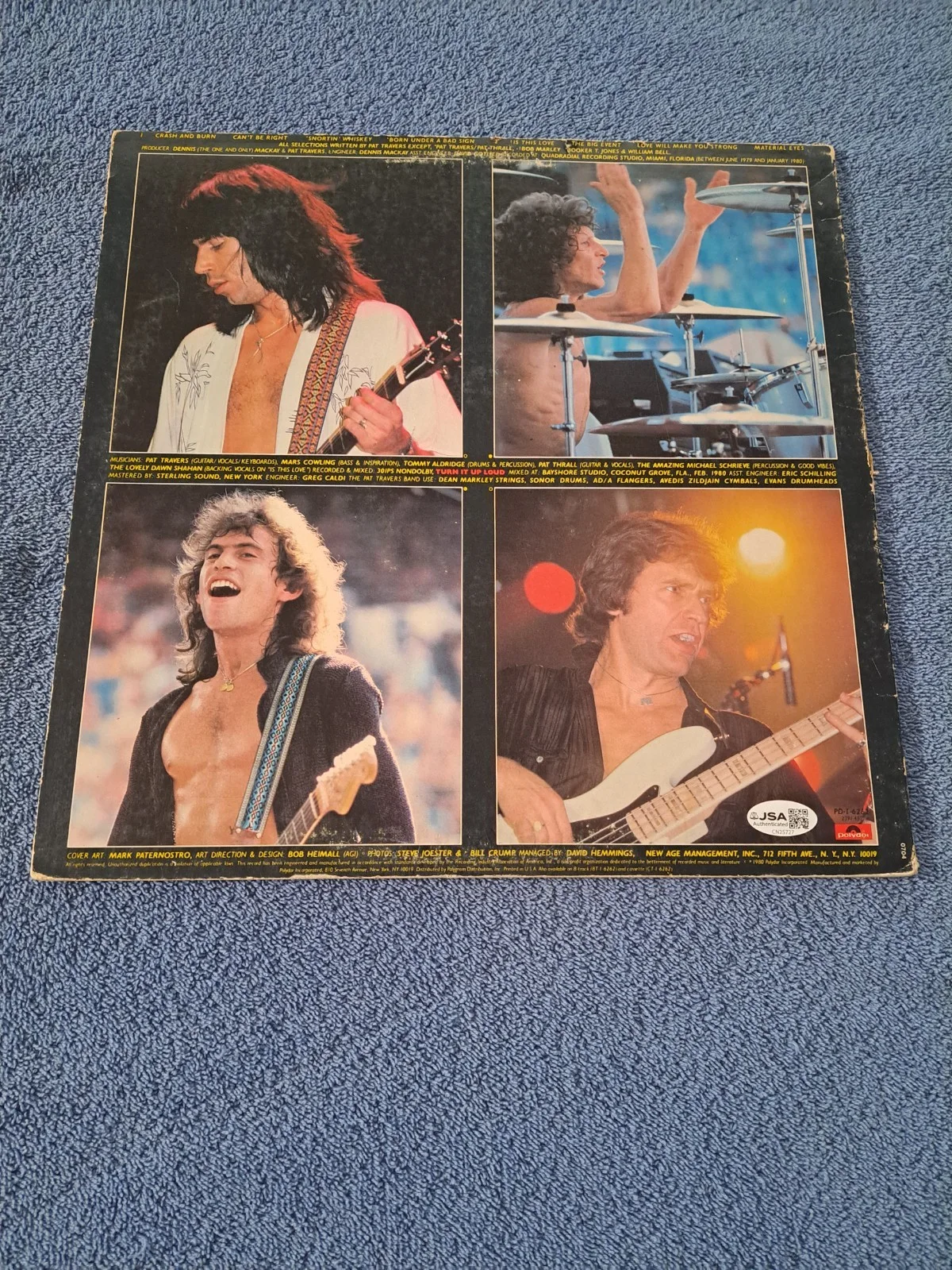 PAT TRAVERS SIGNED "CRASH AND BURN" LP VINYL ALBUM JSA COA, изображение 2
