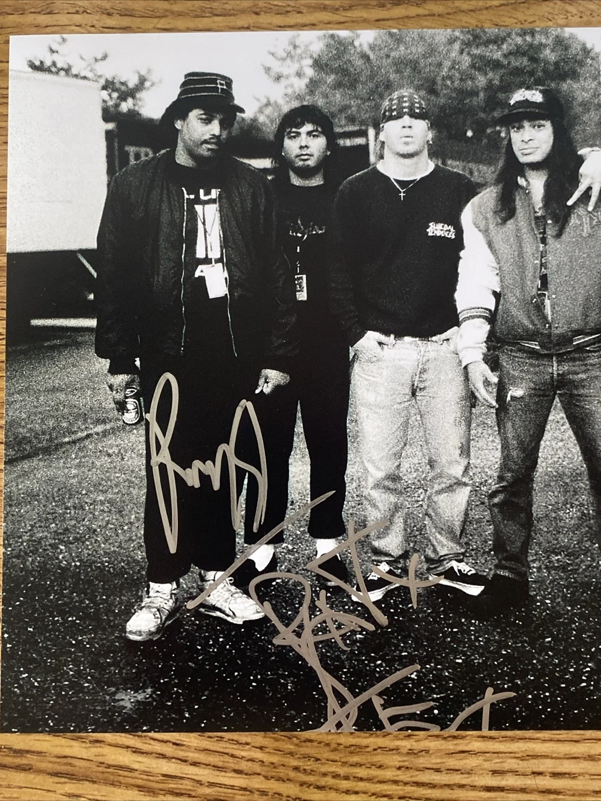 Rocky George & R.J. Herrera Autographed 8x10 Photo 'Suicidal Tendencies' Band, изображение 2