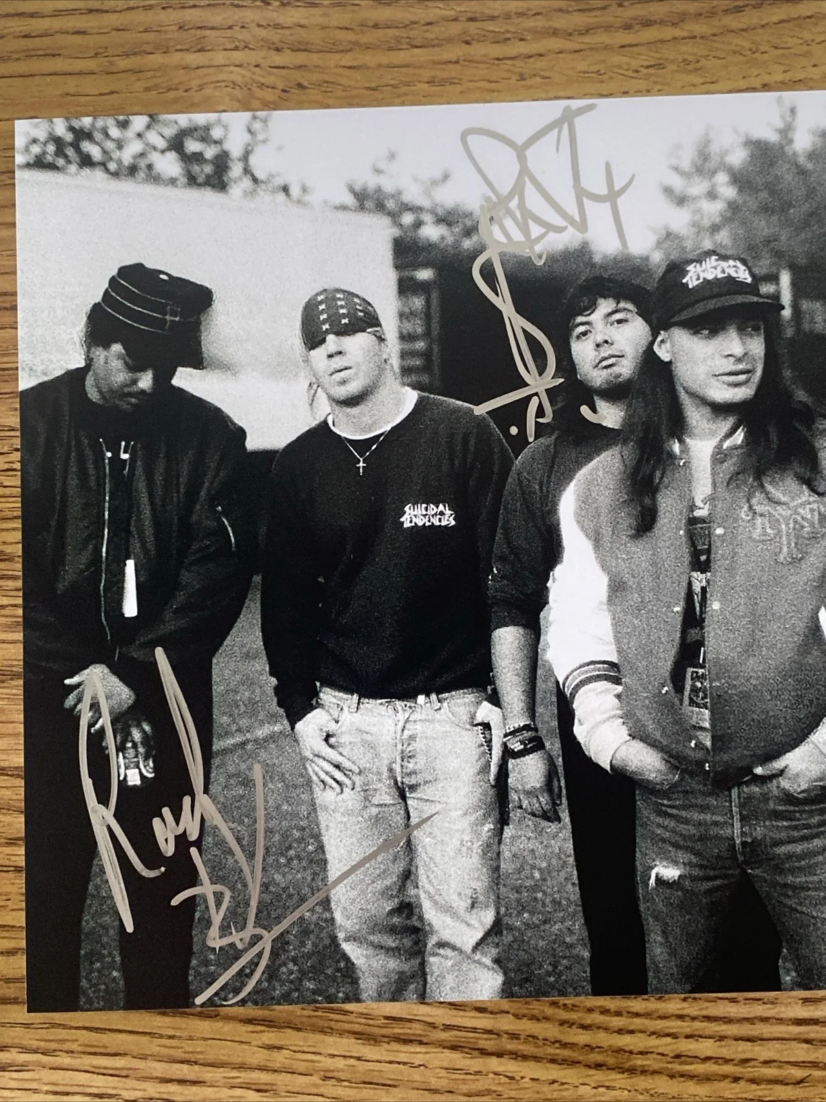 Rocky George & R.J. Herrera Autographed 8x10 Photo 'Suicidal Tendencies' Band, изображение 2