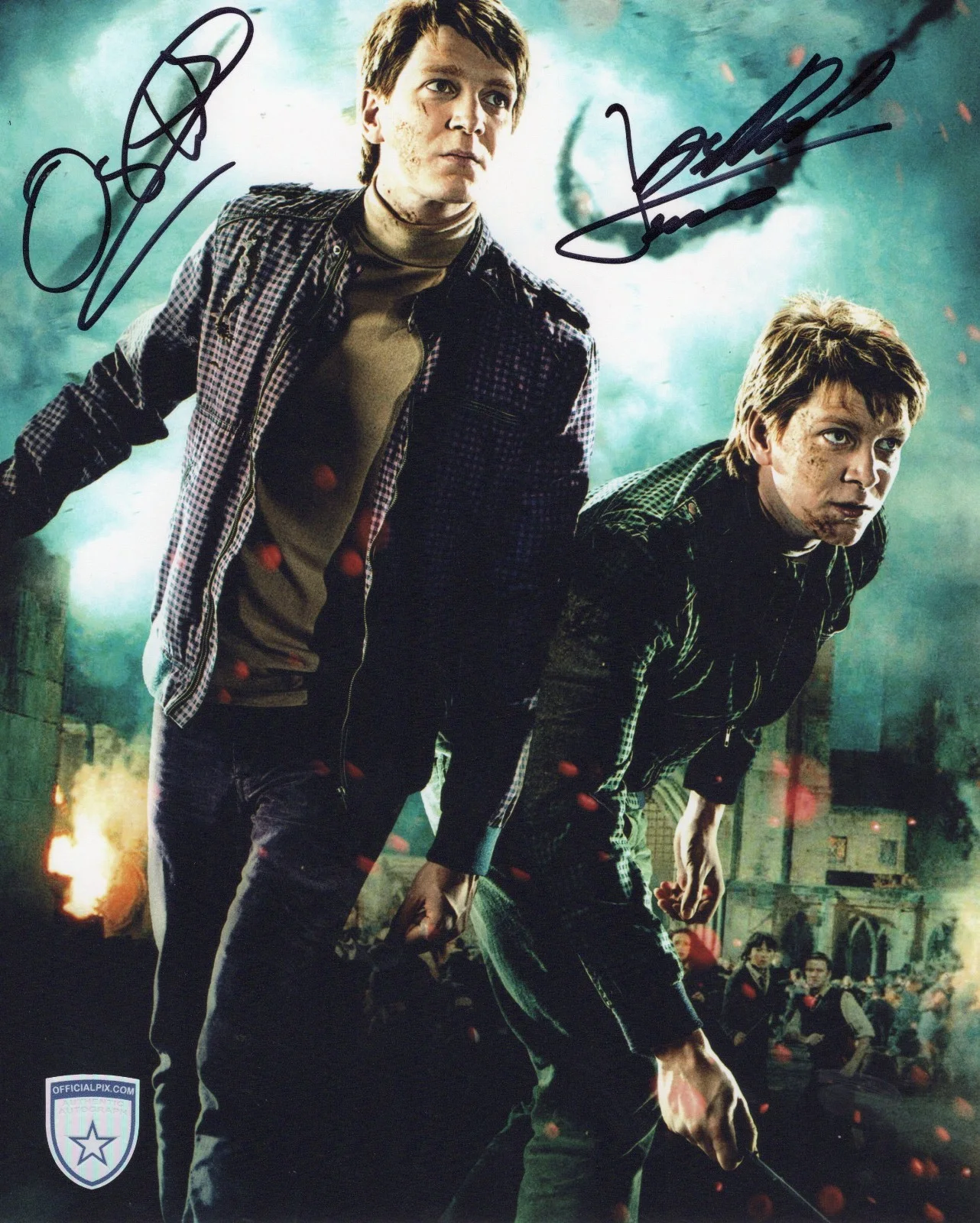 James Phelps & Oliver Phelps — Signed James Phelps & Oliver Phelps 8x10 Photo Harry Potter Official Pix COA