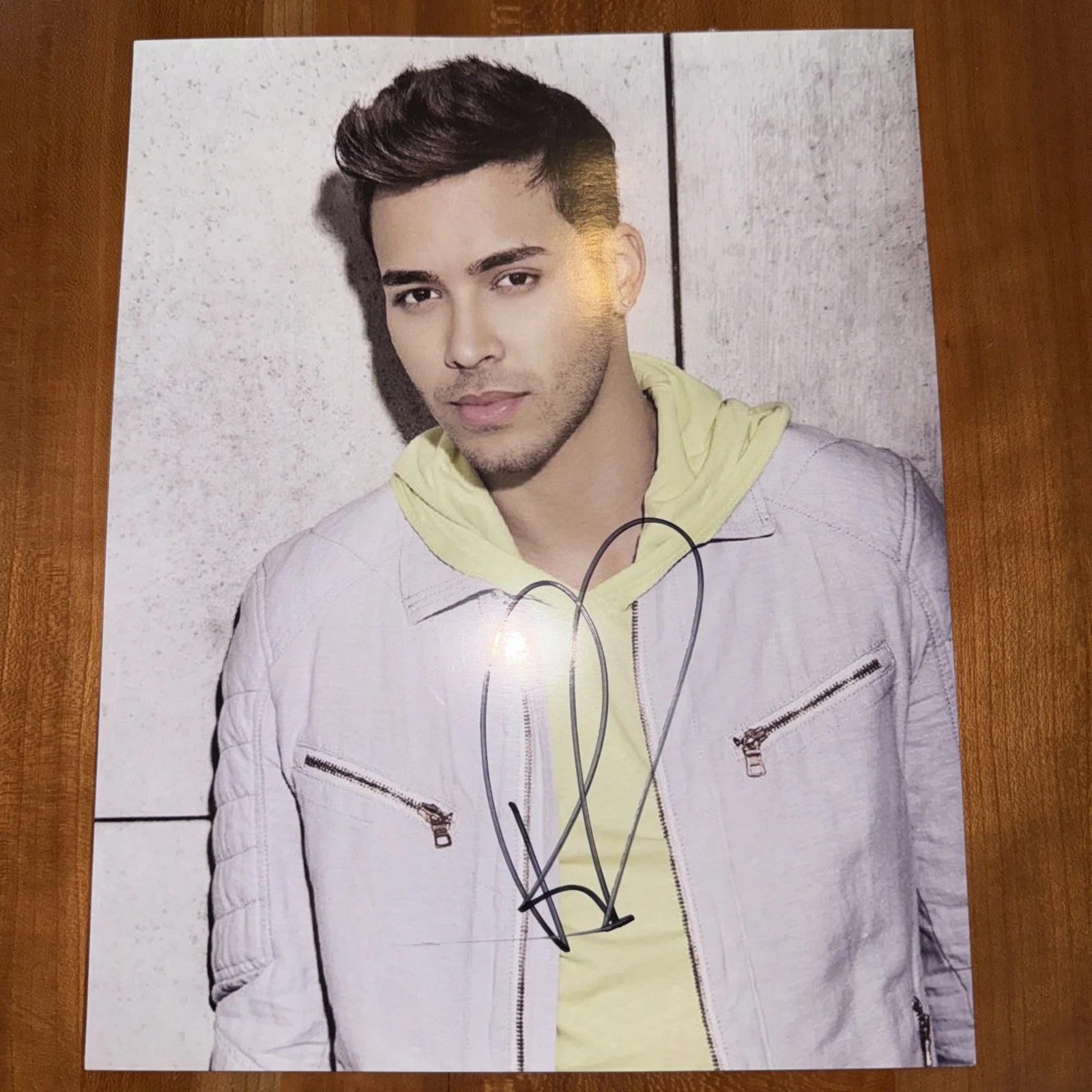 Prince Royce Signed Autographed 8 X 10 Photo bachata, latin pop, and r & b., изображение 2