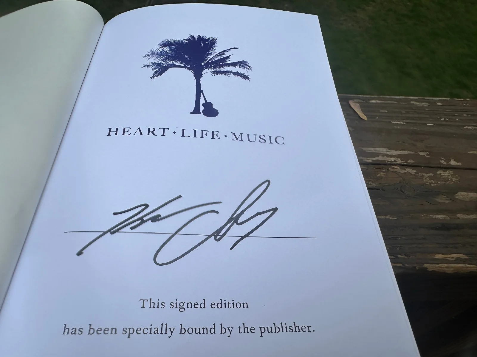 Kenny Chesney Collection Signed book, tour glass and DVD, image 3