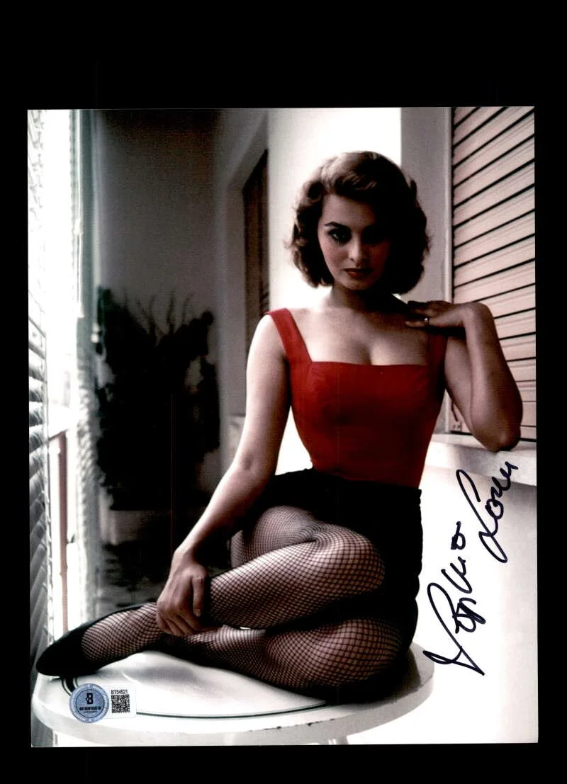 Sophia Loren — Sophia Loren Beckett BAS Signed 8x10 Photo Autograph