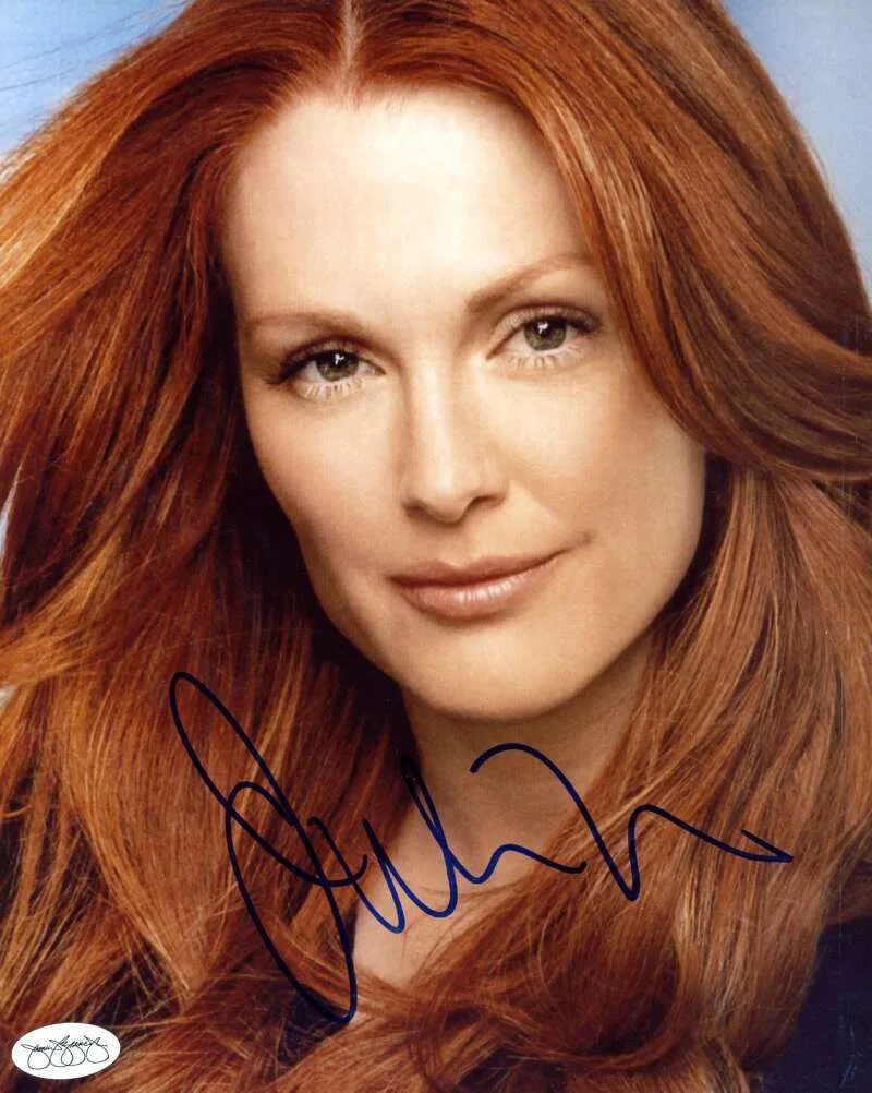 Julianne Moore — Julianne Moore JSA Cert Sticker Signed 8x10 Photo Autograph