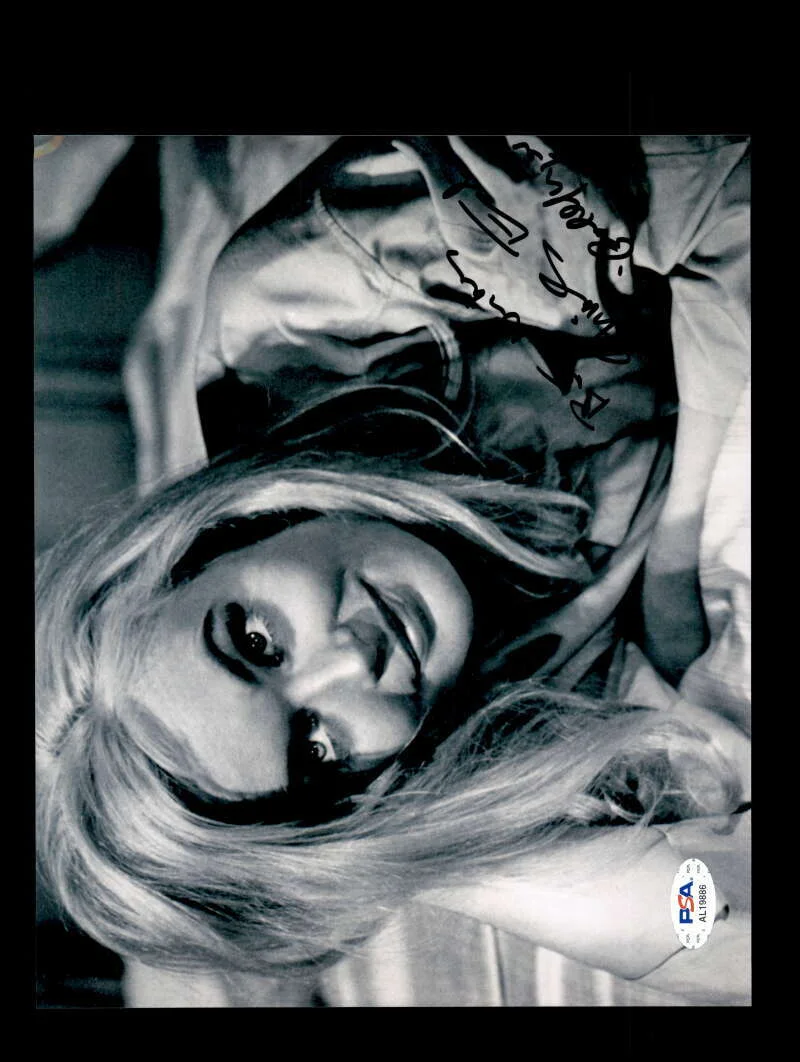 Shirley Eaton — Shirley Eaton PSA DNA Coa Signed 8x10 James Bond Photo Autograph 1
