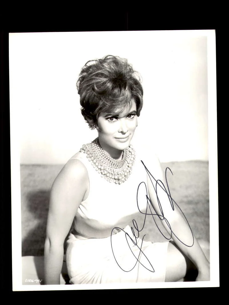 Jill St. John — Jill St. John JSA Coa Signed Vintage 8x10 Photograph Autograph