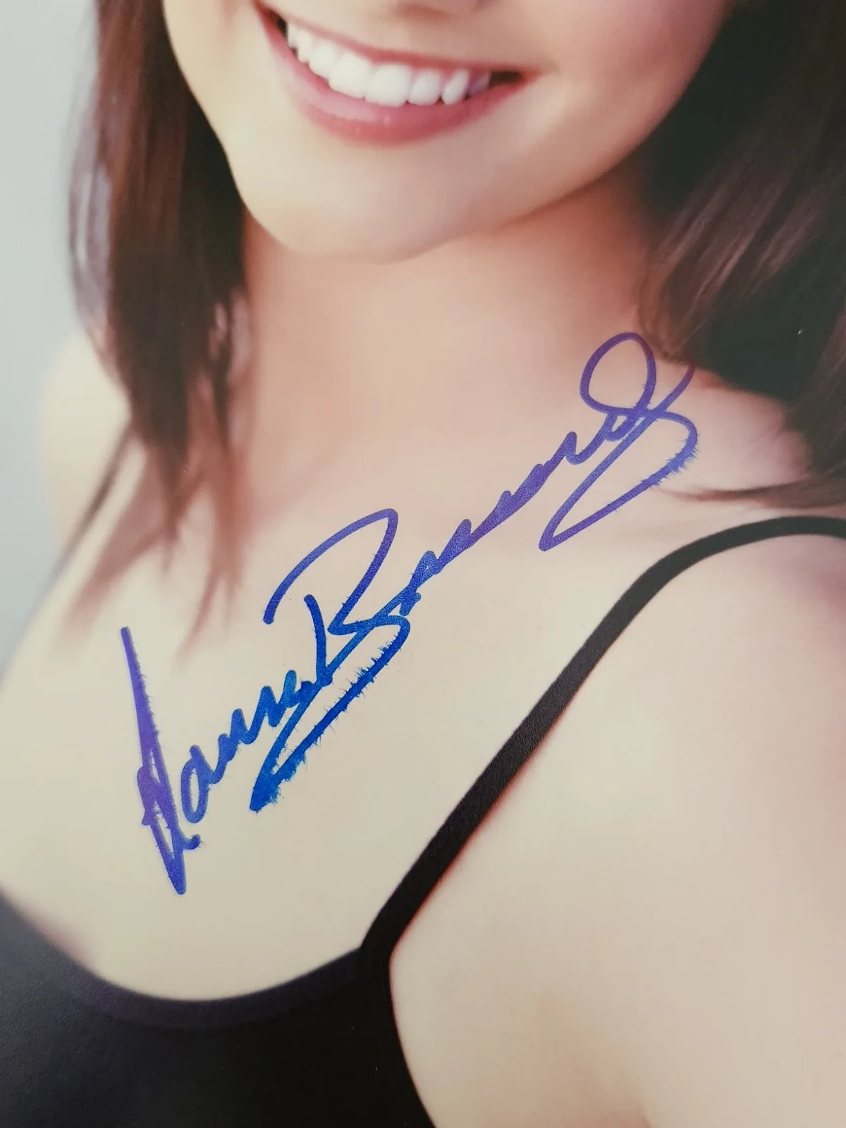 Laura Breckenridge Signed Autographed 8x10" Photograph AW COA Sexy Portrait, изображение 2