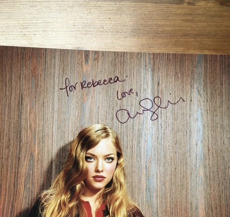 AMANDA SEYFRIED-THE HOUSEMAID-MAMA MIA-LES MISERABLES-HAND SIGNED 10”x8”photo, изображение 2