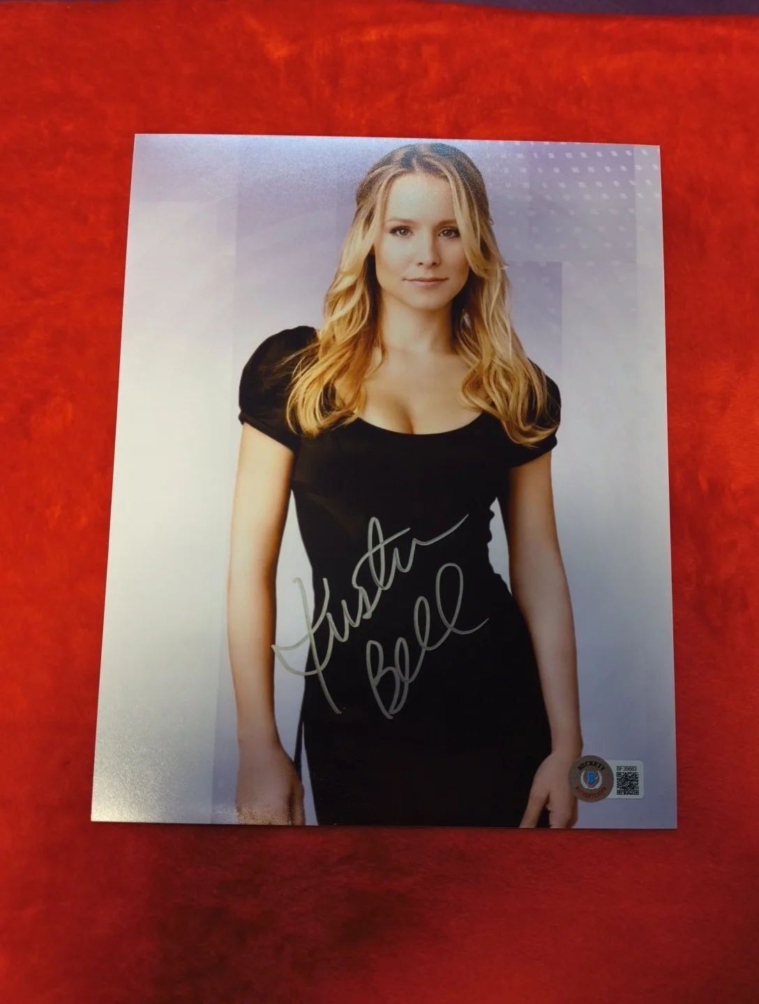 Kristen Bell — 🔥 Kristen Bell Signed 8x10 AUTOGRAPH Beckett Picture Photo BAS COA Auto Actress