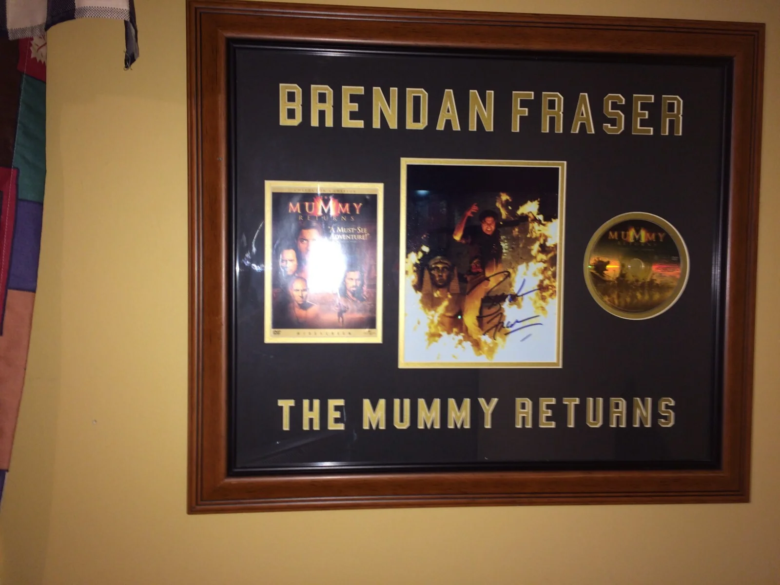 BRENDAN FRASER — BRENDAN FRASER FRAMED AUTOGRAPHED PHOTO THE MUMMY RETURNS, изображение 4