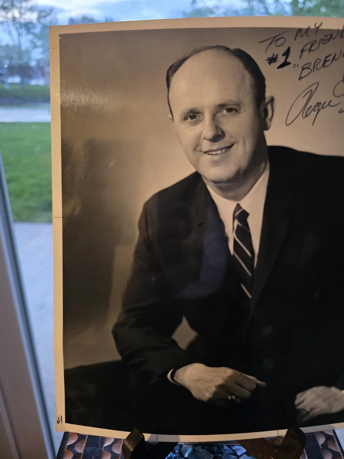 vintage signed Press Photo of actor Werner Klemperer, image 3