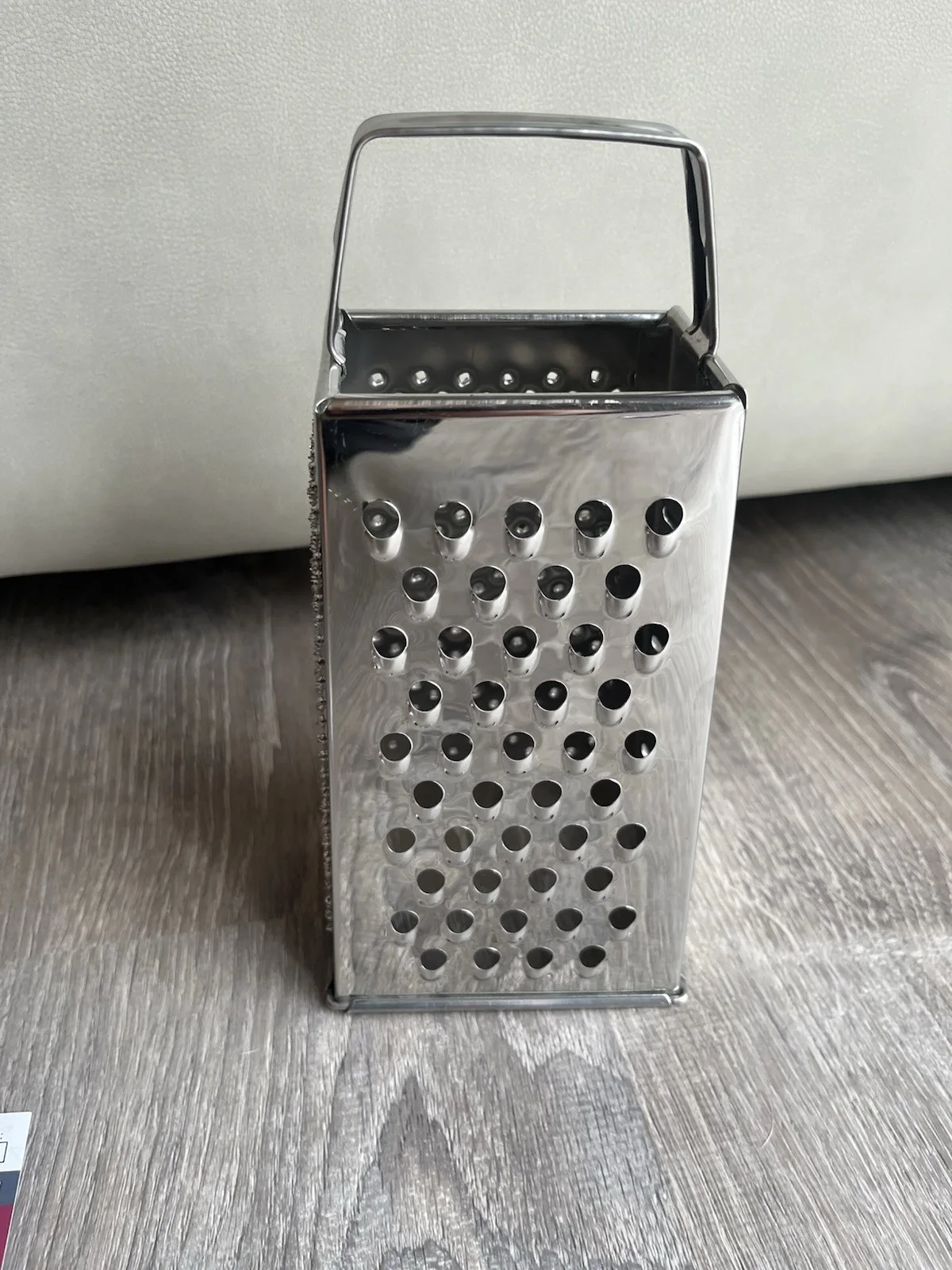 Gabrielle Echols — Gabrielle Echols Signed Cheese Grater Evil Dead Rise JSA COA HORROR AUTO, image 5