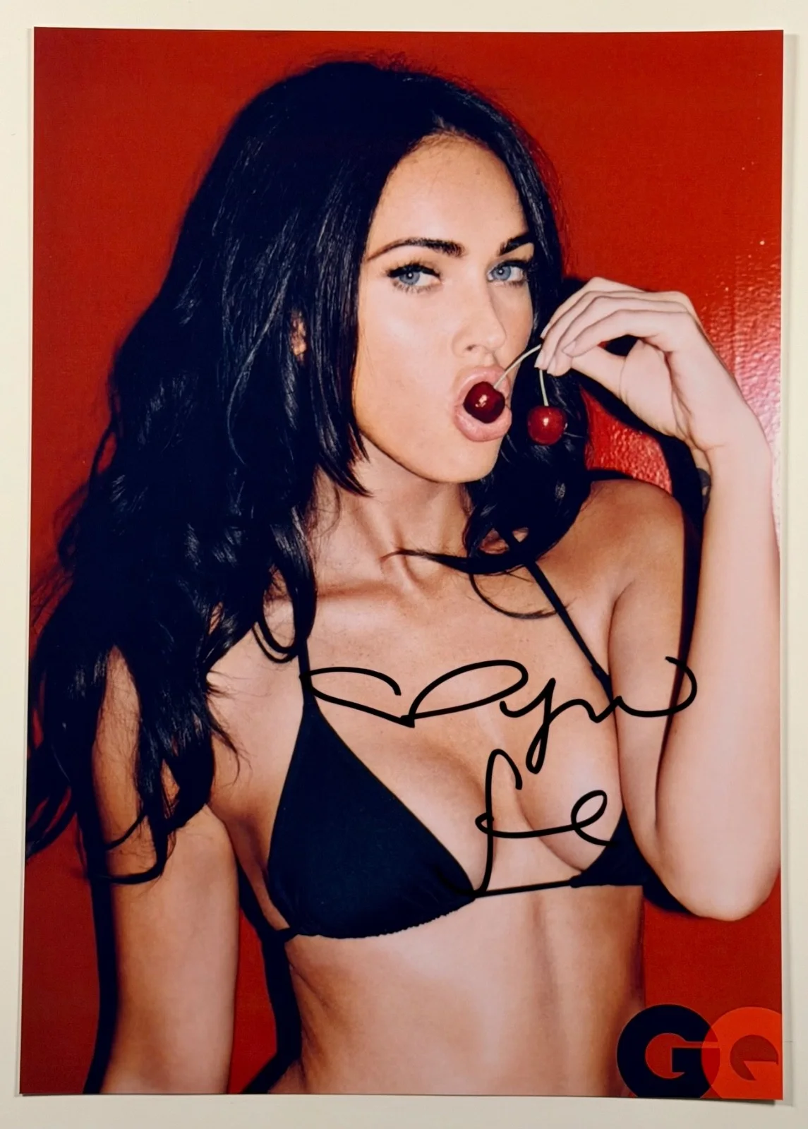 Megan Fox — Megan Fox Signed 8.5x11 Photo Auto COA GQ Cherry Bikini Glamour Photo