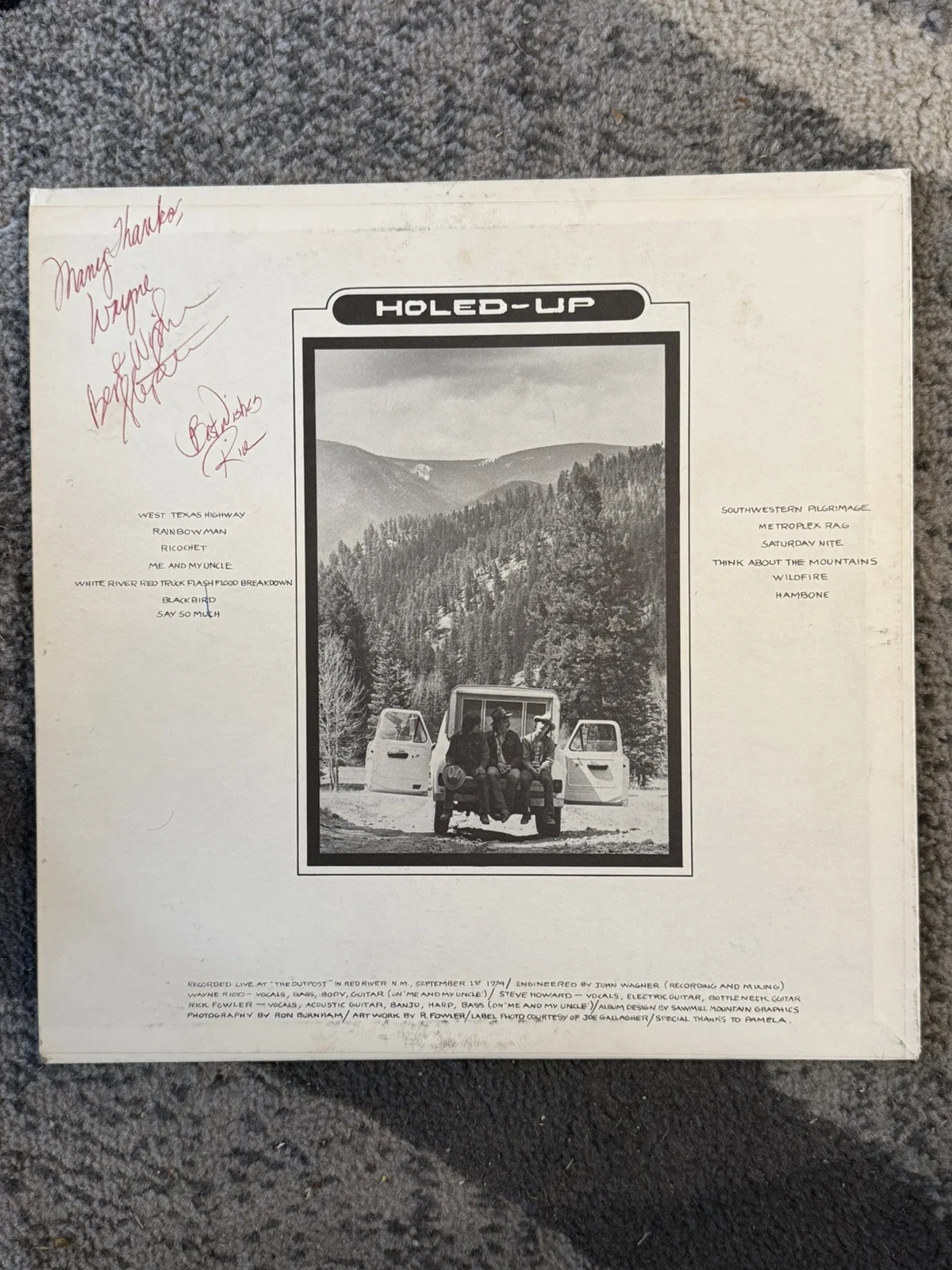 THREE FACES WEST – HOLED UP AUTOGRAPHED LP RARE FULL BAND SIGNED COPY VG+/VG+, image 3