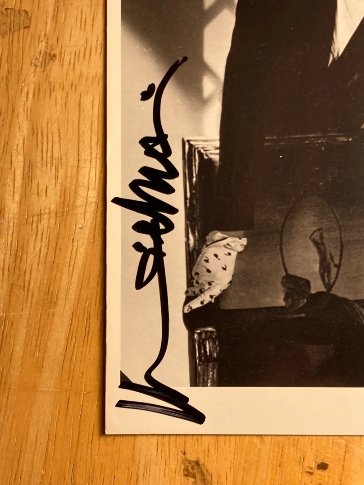 Hand SIGNED Marlene Dietrich 6x4 Vintage Photo/Postcard (Gold Smudge/Black Clean, image 3