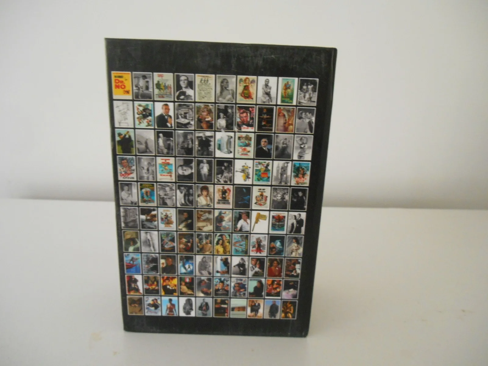 JAMES BOND 50th Anniversary 100 Iconic Postcards from JB Archives, image 2