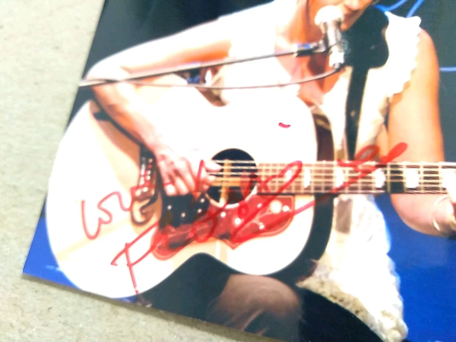 Flossie Malavialle Singer Autographed 6x4 Photo Signed, изображение 2