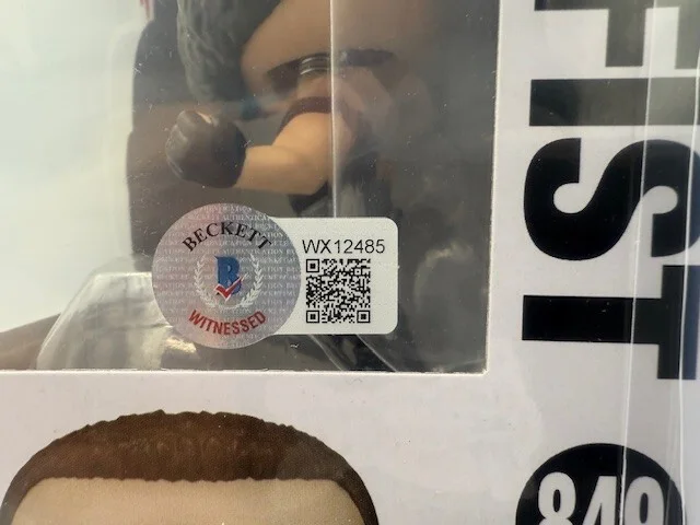 Florian Munteanu — FLORIAN MUNTEANU SIGNED SHANG-CHI RAZOR FIST FUNKO POP BAS BECKETT AUTO, изображение 4
