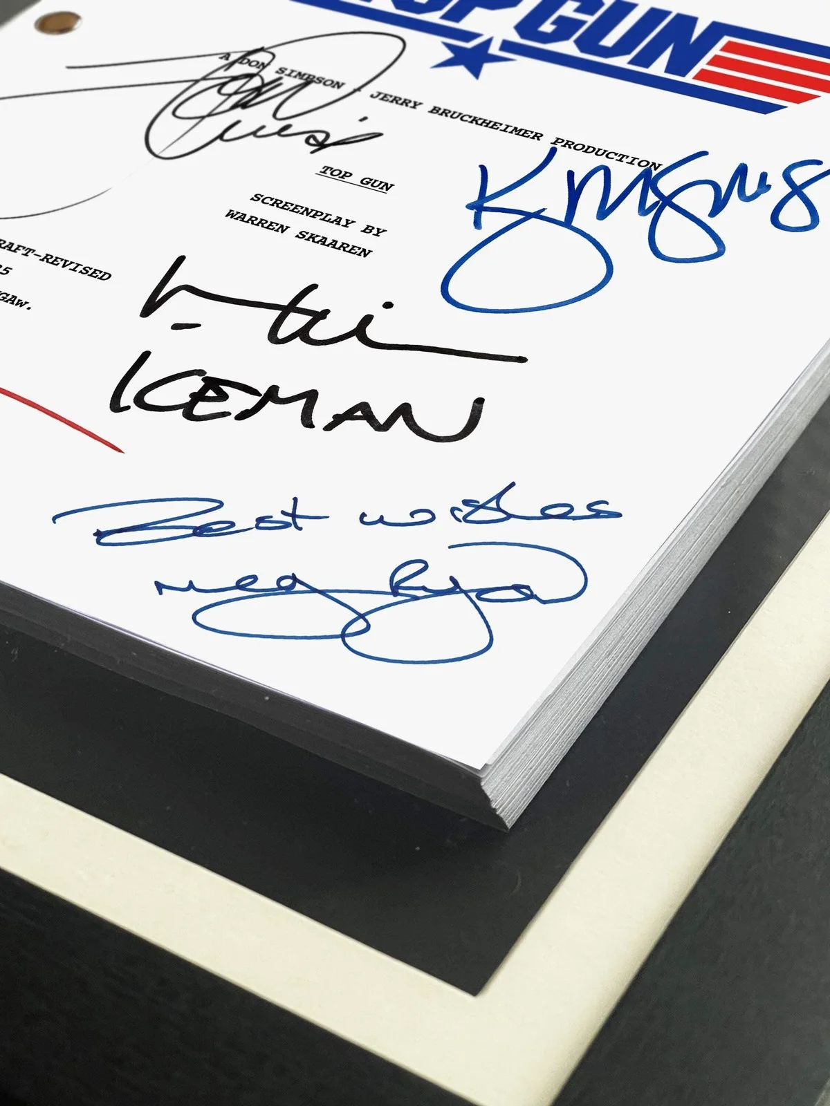TOP GUN Signed Movie Script, Framed 1986 Full Screenplay Reproduction 40th, image 3
