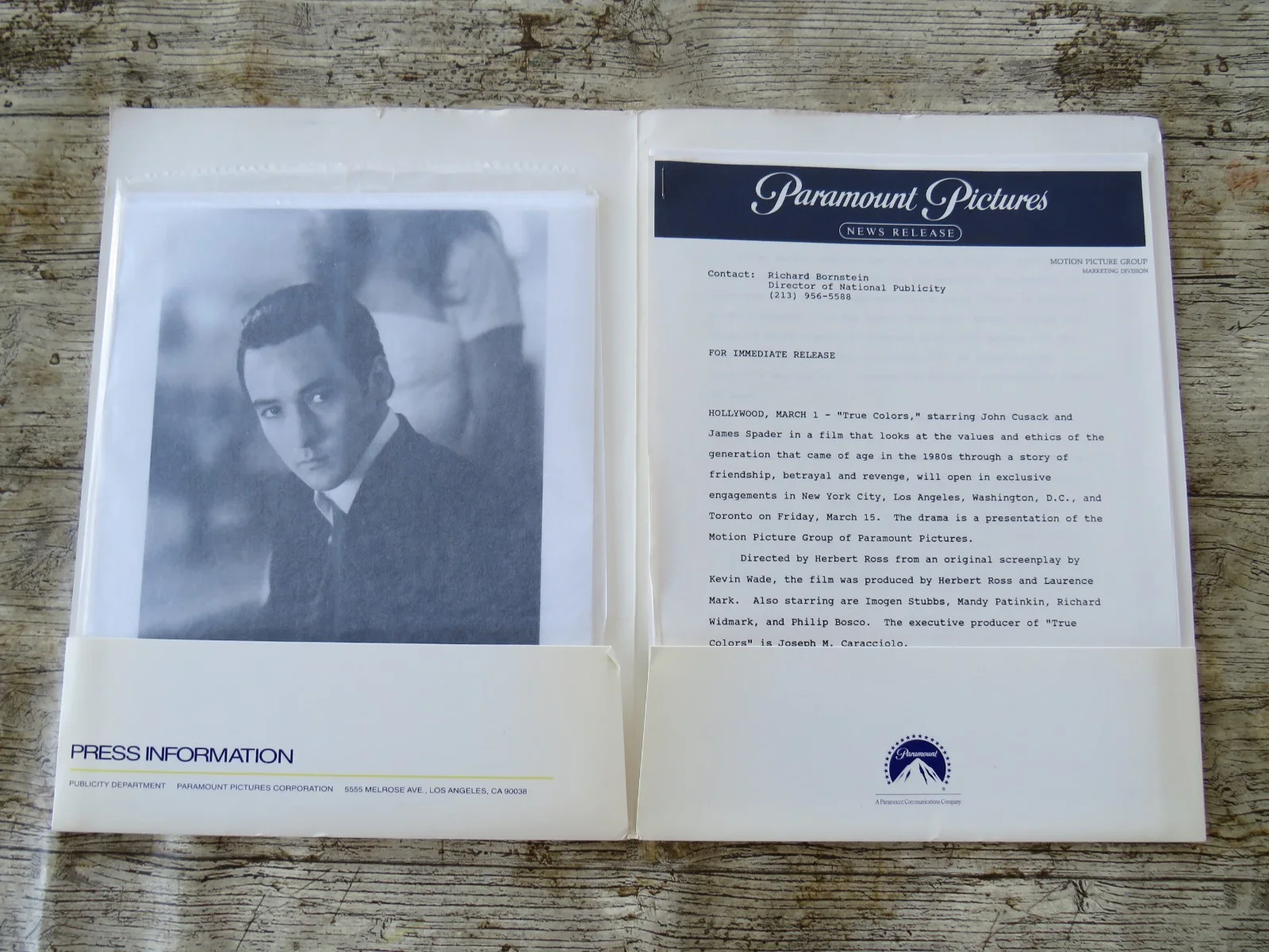 TRUE COLORS ORIGINAL 1991 CINEMA FILM MOVIE PRESS KIT John Cusack 9 PHOTOS /INFO, изображение 2