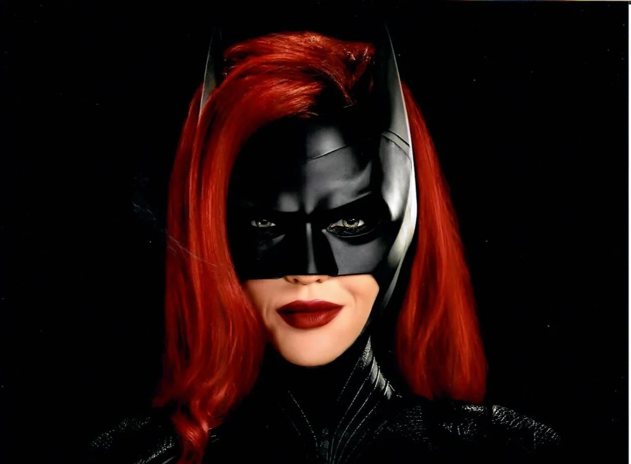Ruby Rose — Ruby Rose Batwoman Movie Actress DC Comics Signed 8 x 10 Photo TTM COA, изображение 3
