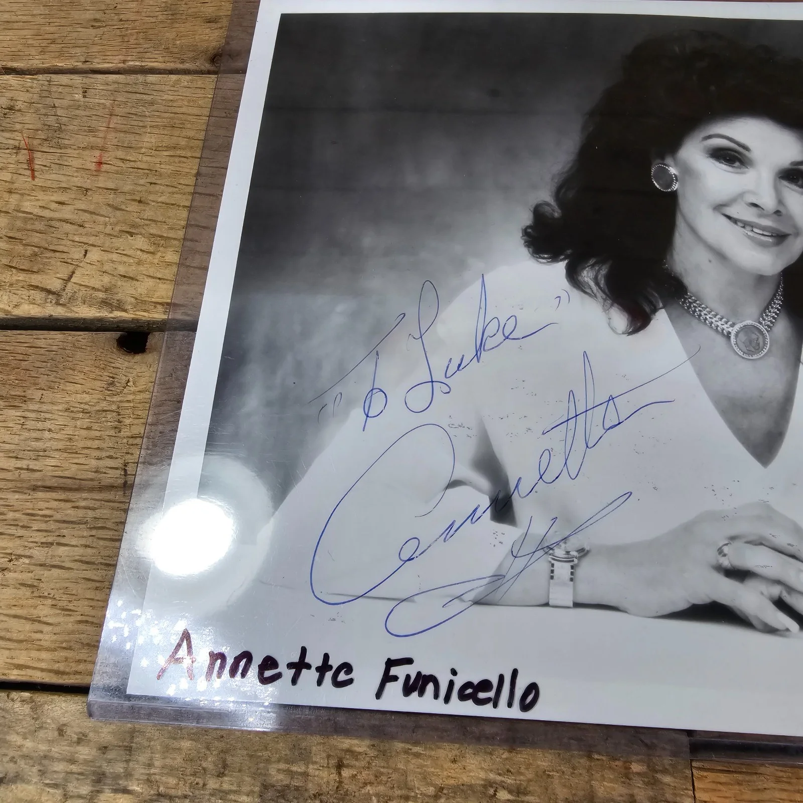 Annette Funicello — Annette Funicello Signed 8x10 Photo Autograph Disney Mickey Mouse Club, image 2