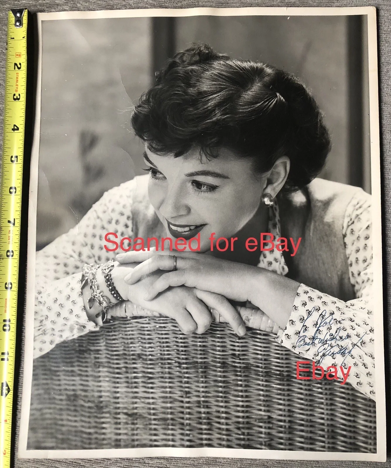Judy Garland — JUDY GARLAND 11x14 SIGNED VINTAGE 1950's MOVIE STAR OVERSIZED AUTOGRAPH PHOTO