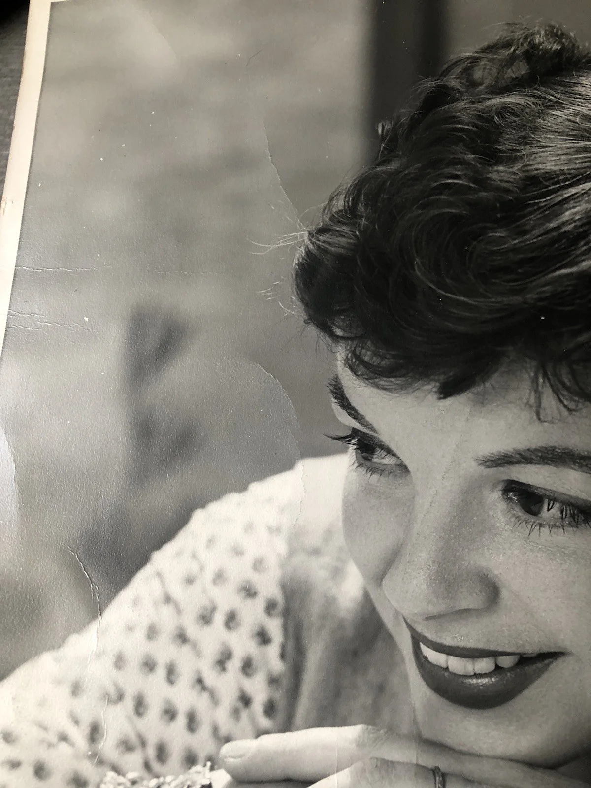 Judy Garland — JUDY GARLAND 11x14 SIGNED VINTAGE 1950's MOVIE STAR OVERSIZED AUTOGRAPH PHOTO, изображение 3