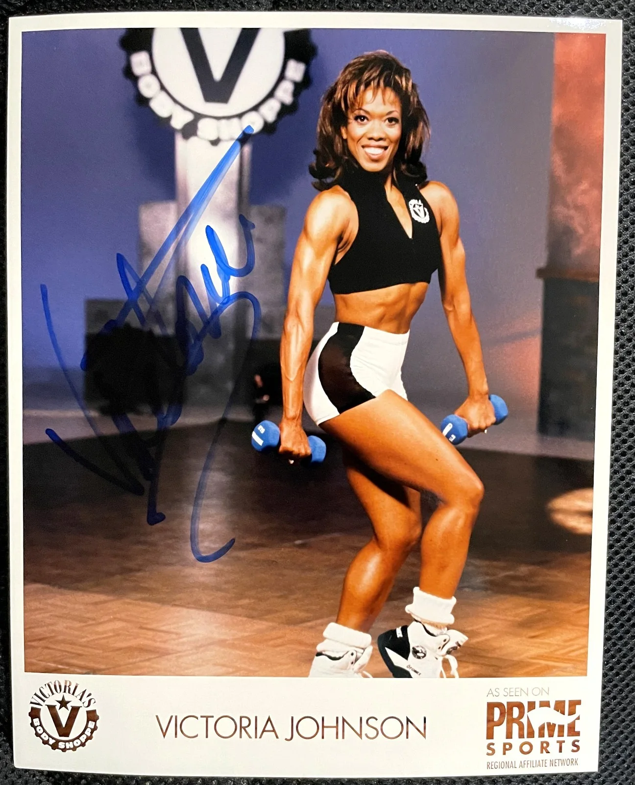 Victoria Johnson — Victoria Johnson - Fitness Model and Trainer - Autographed Color Photo Set, изображение 2
