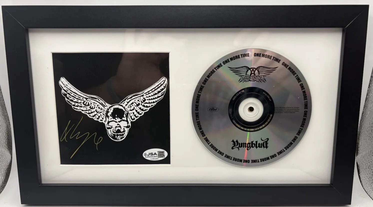 Yungblud Signed One More Time EP Aerosmith Insert FRAMED JSA COA, image 3
