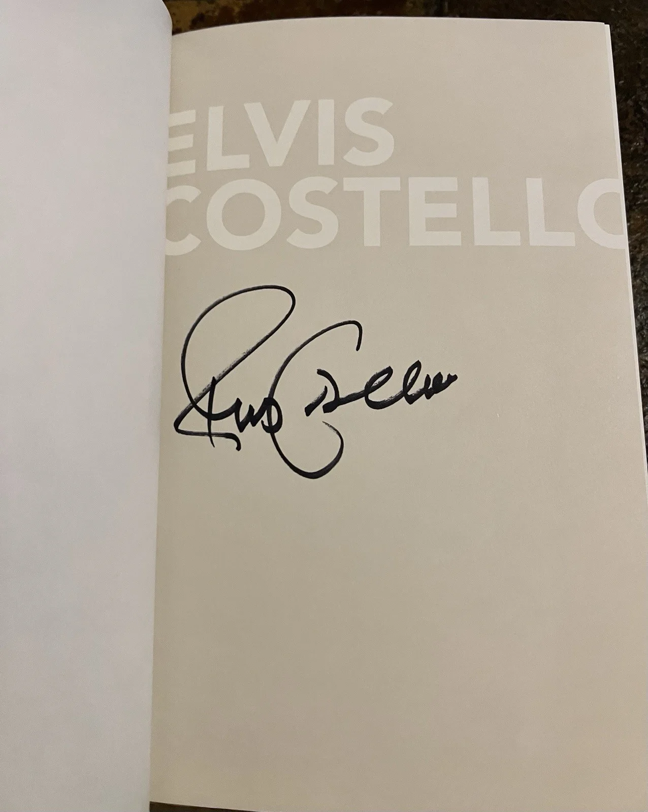 Elvis Costello Signed Unfaithful Music & Disappearing Ink HC Book, изображение 2