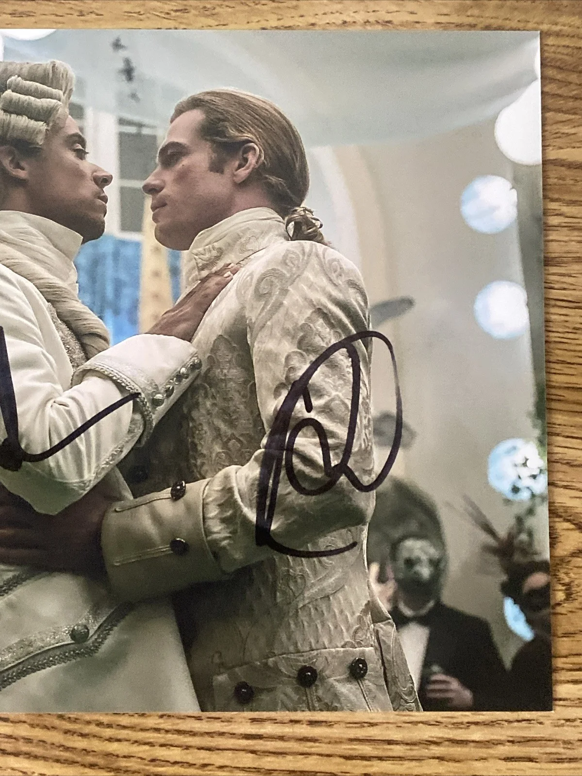 Sam Reid, Jacob Anderson — Sam Reid & Jacob Anderson Autographed 8x10 Photo Interview with the Vampire, изображение 3