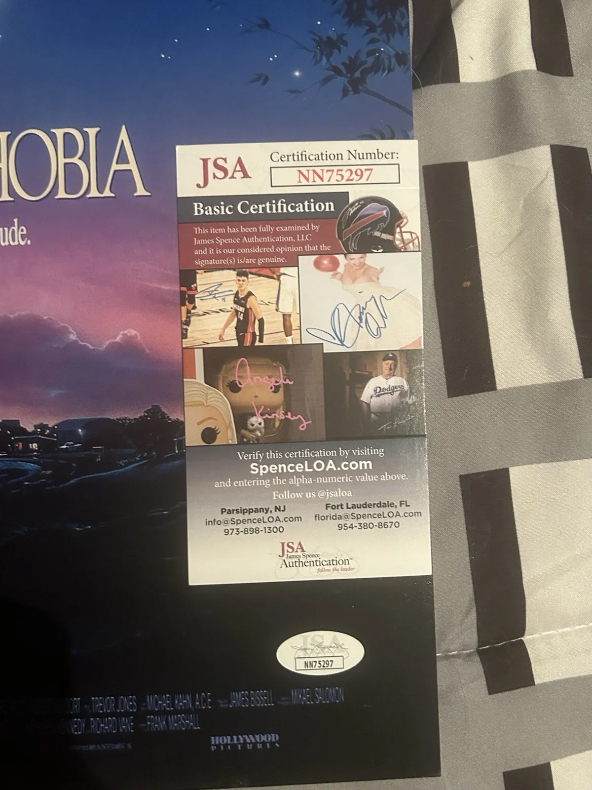 Jeff Daniels — Jeff Daniels Signed Arachnophobia 12x18 Poster JSA, image 2