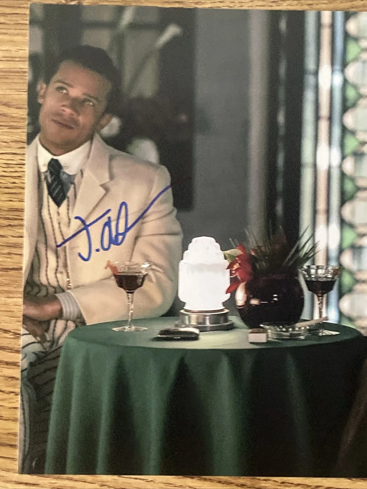 Sam Reid, Jacob Anderson — Sam Reid & Jacob Anderson Autographed 8x10 Photo Interview with the Vampire, изображение 2