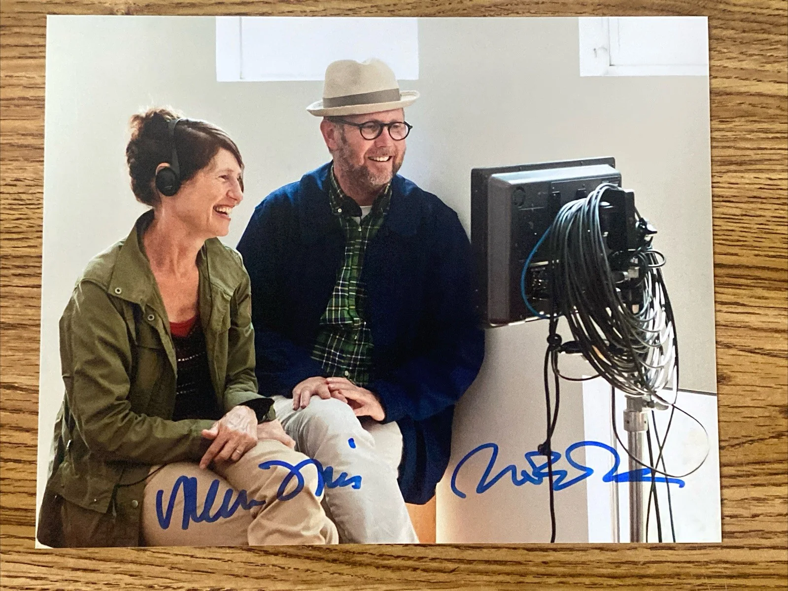 Jonathan Dayton, Valerie Faris — Valerie Faris & Jonathan Dayton Autographed 8x10 Photo Directors Ruby Sparks