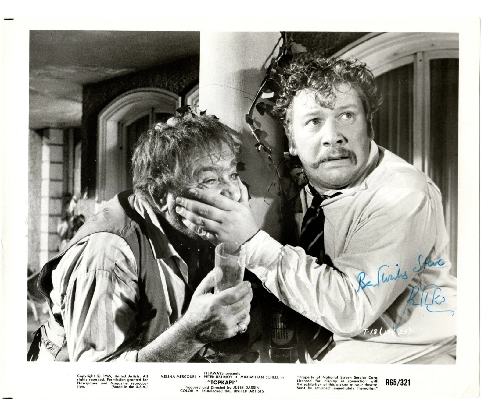Peter Ustinov — PETER USTINOV Autograph Signed 8X10 B&W TOPKAPI 1965 Publicity Photo w/ COA Rare