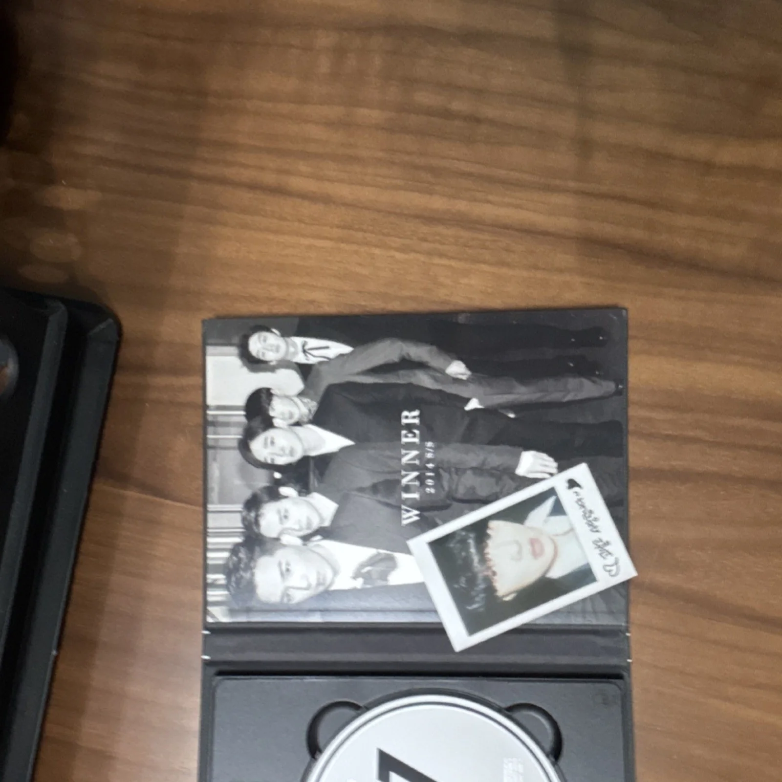 WINNER 2014 S/S Original CD Album with Booklet & Photocard, изображение 2