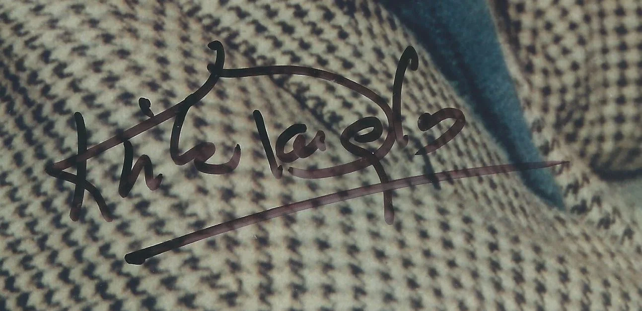 KIRK DOUGLAS SIGNED AUTOGRAPH PHOTO, image 2