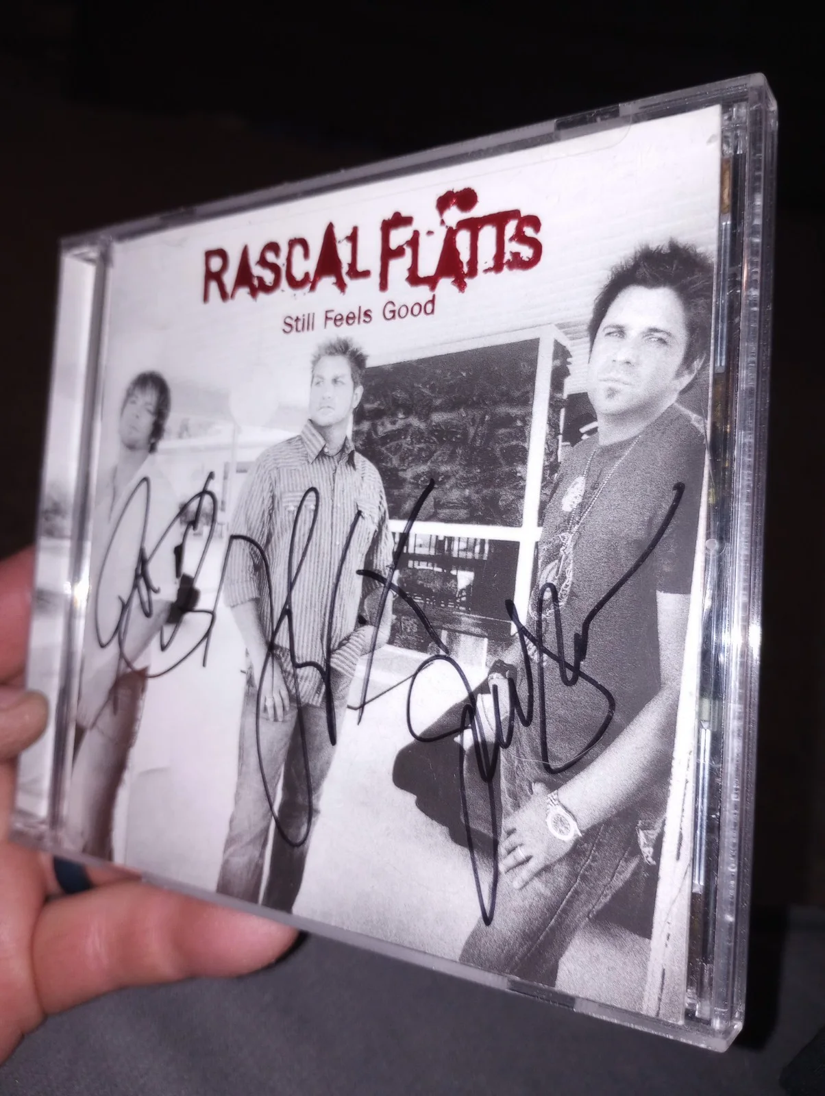 RASCAL FLATTS AUTHENTIC AUTOGRAPHED / SIGNED STILL FEELS GOOD CD, изображение 2
