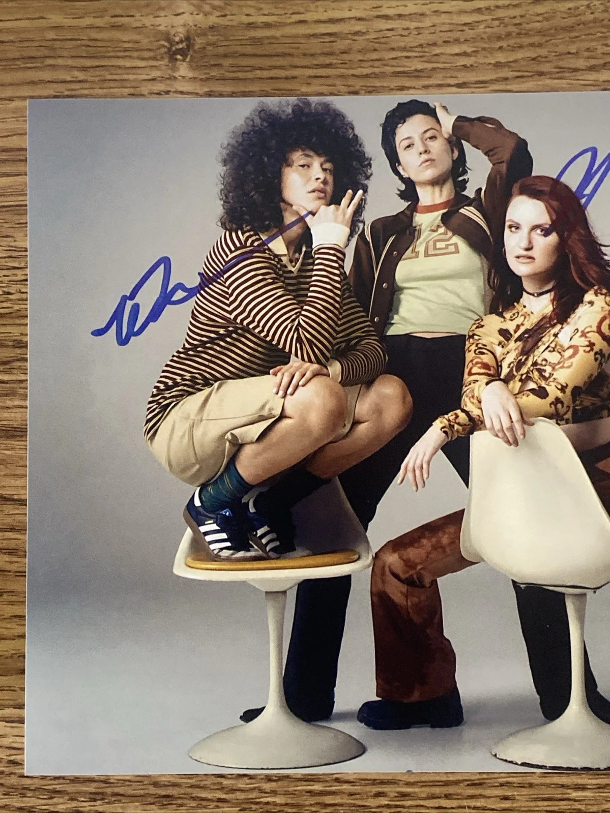 Muna Autographed 8x10 Photo Complete Band Saves the World, image 2