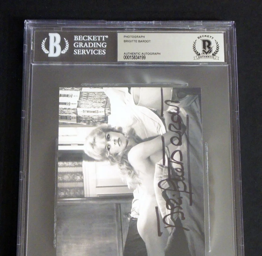 Brigitte Bardot — BRIGITTE BARDOT SIGNED & Beckett Encapsulated Nude B&W Photo!, image 2