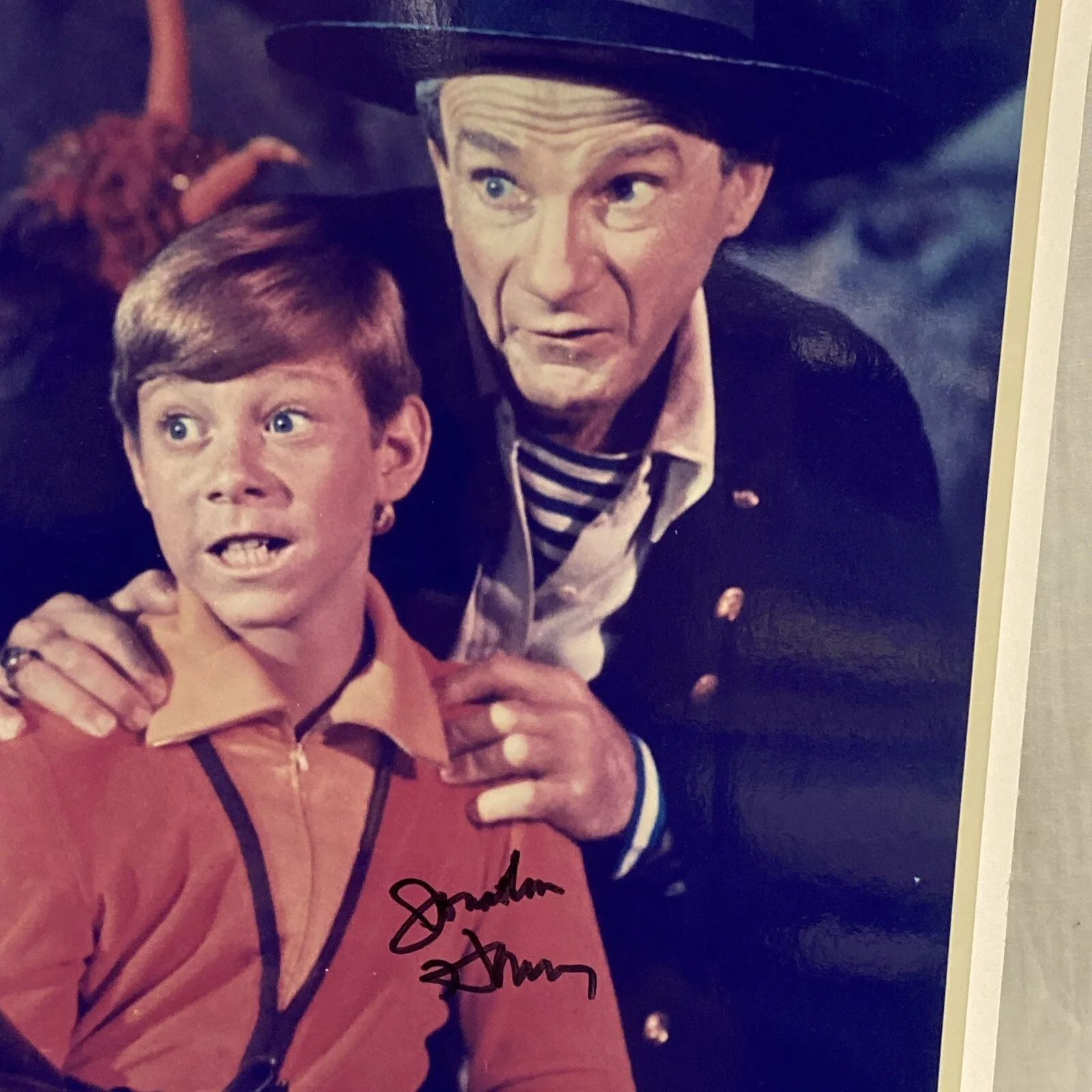 LOST IN SPACE JONATHAN HARRIS SIGNED PHOTO Classic Pose DR. SMITH Authentic JSA, image 2