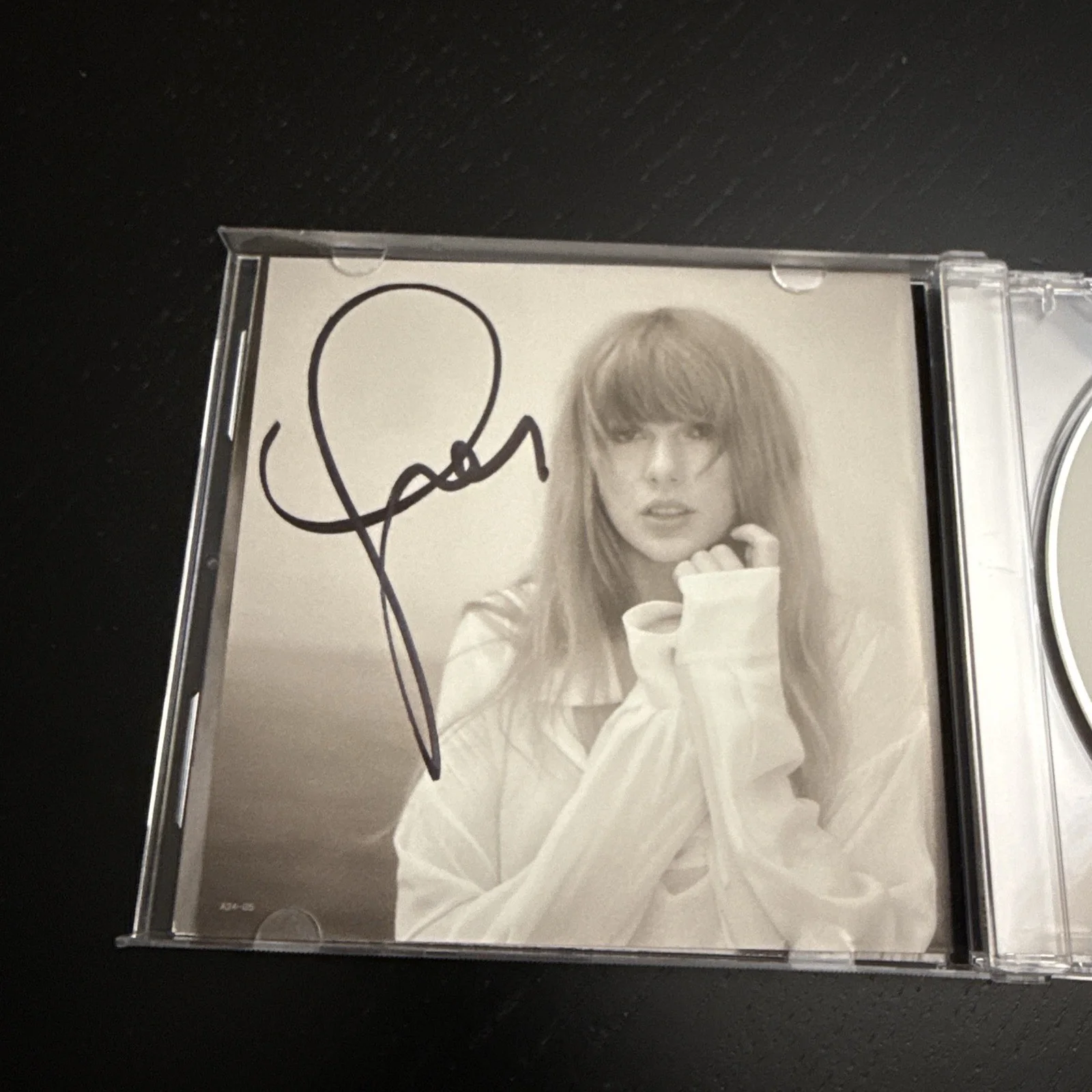Taylor Swift The Tortured Poets Department CD SIGNED Insert TTPD, image 2