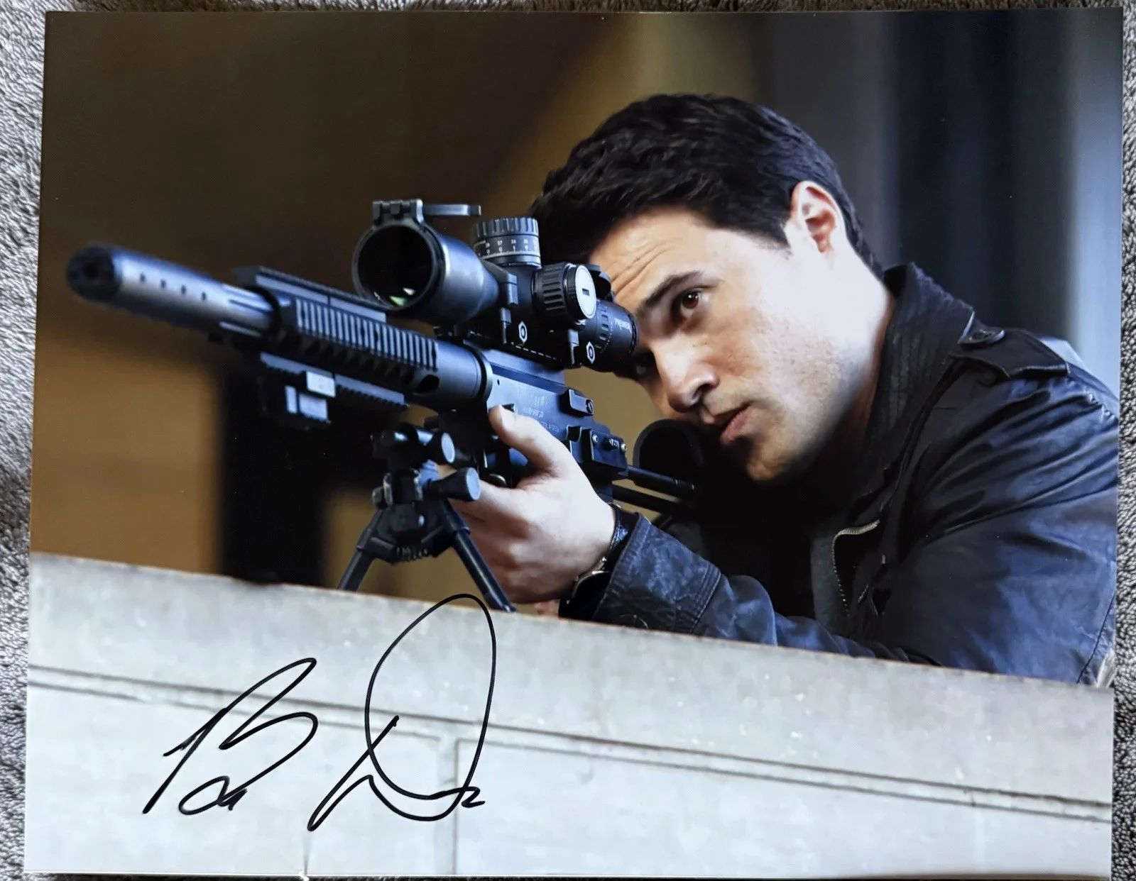 Agents of S.H.I.E.L.D. Signed 8x10 Photo Lot Brett Dalton Elizabeth Henstridge, изображение 2