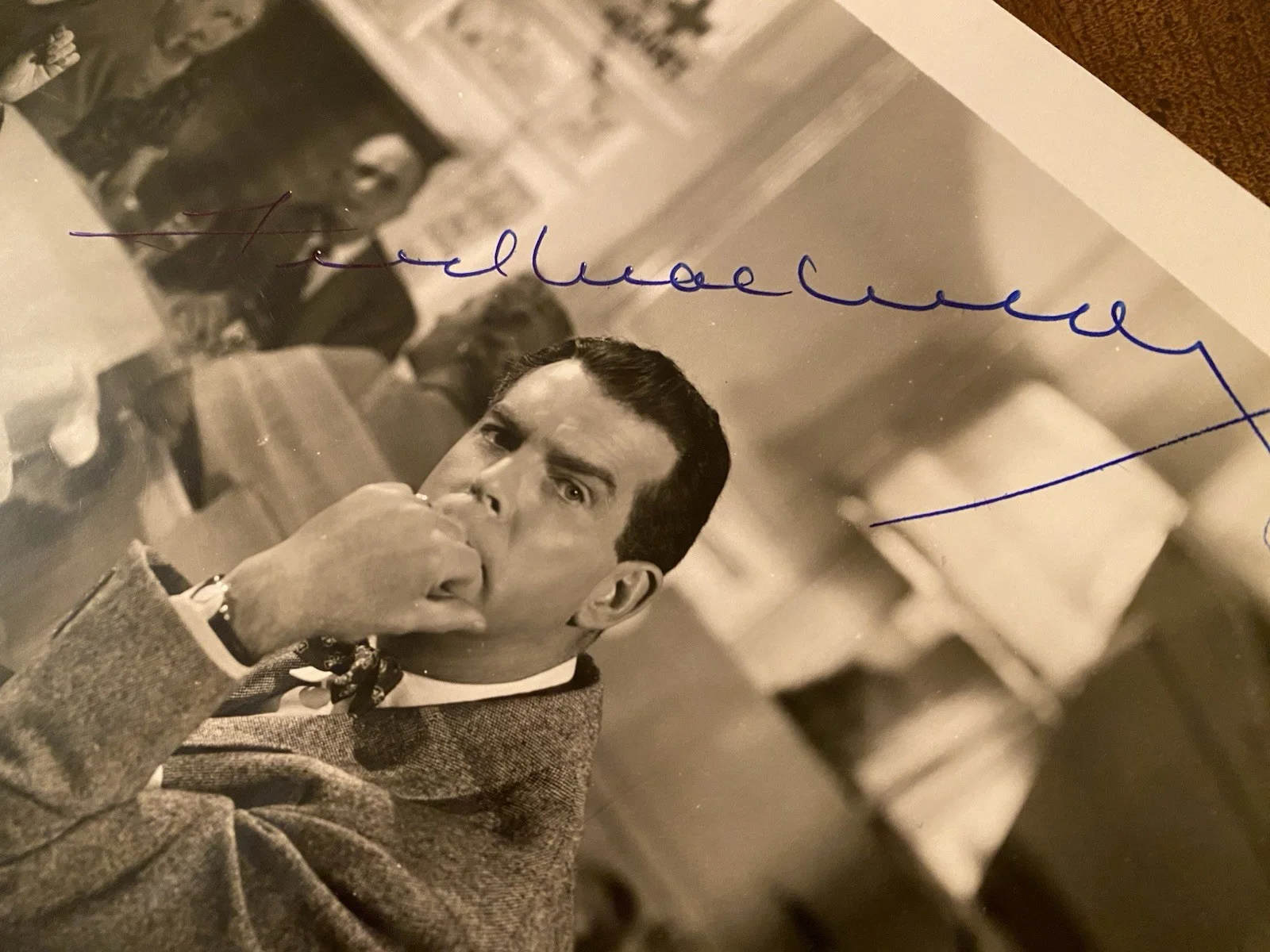 Fred MacMurray — Fred MacMurray Signed Autographed Vintage Photo w/ COA A Millionaire For Christy, image 3