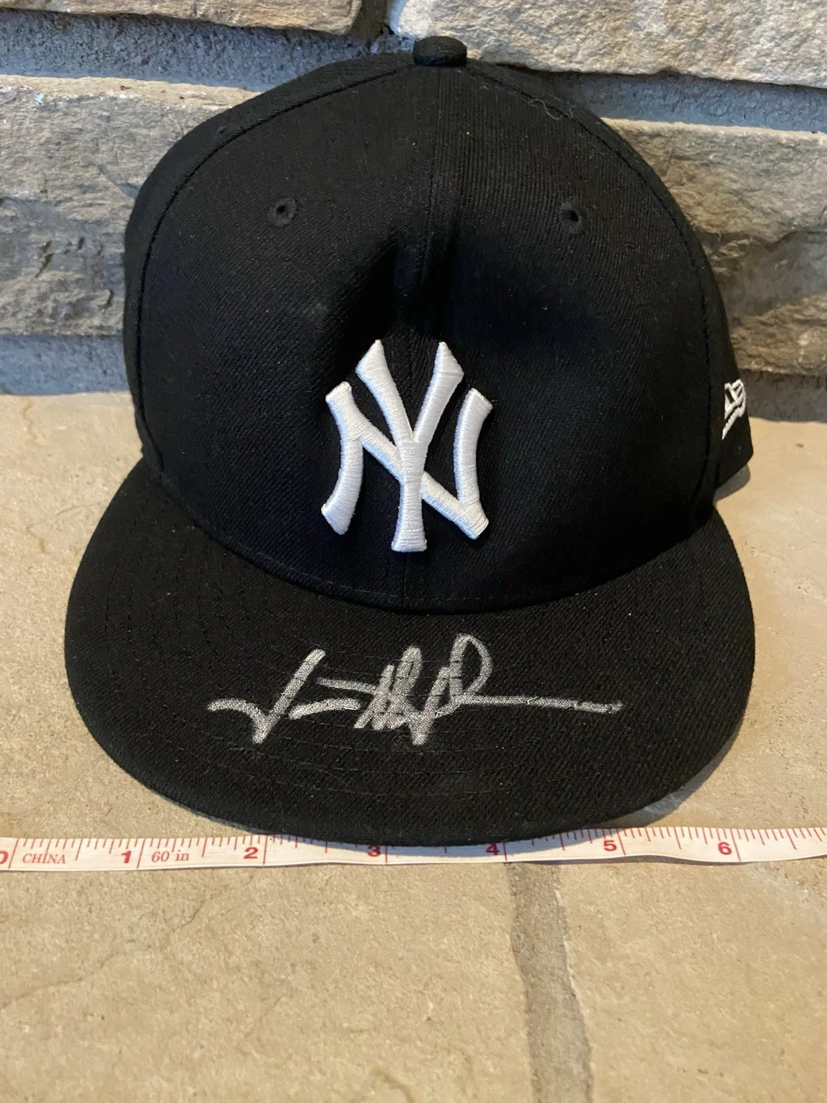 Jason Alexander — Jason Alexander Signed Baseball Hat - BAS COA - Seinfeld George New York Yankees, image 2