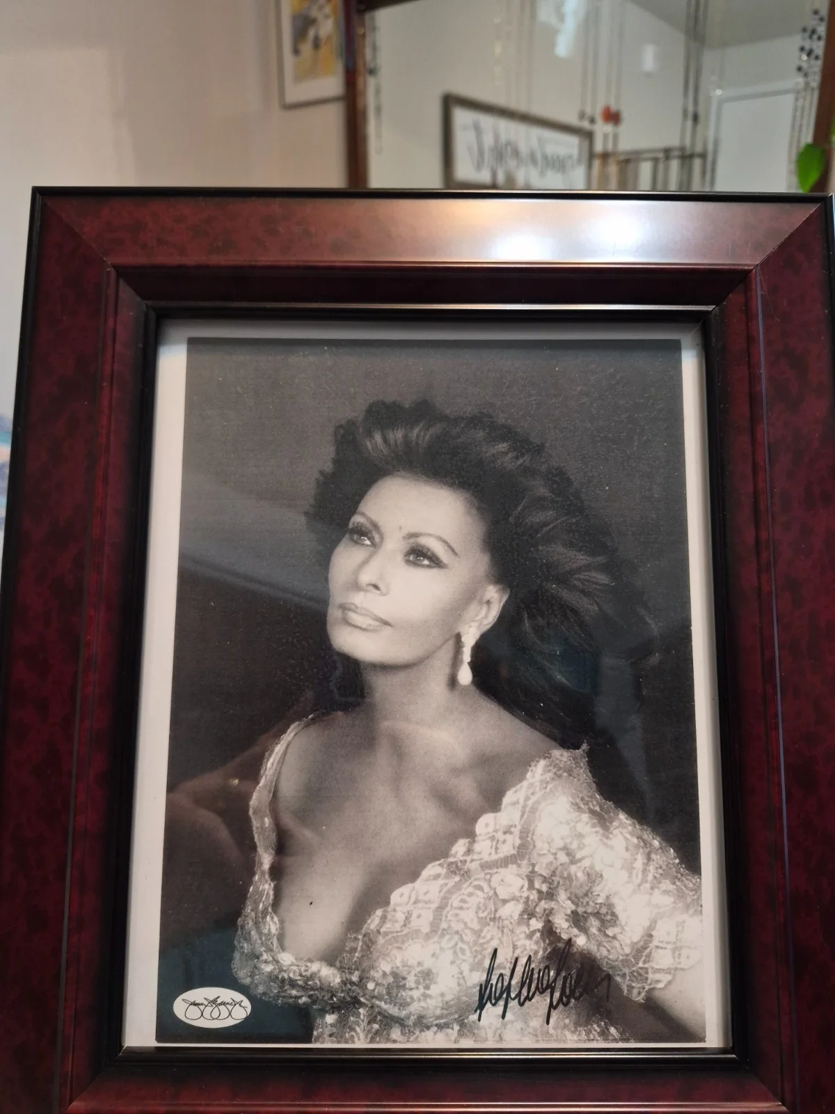 Sophia Loren signed picture in frame, изображение 2