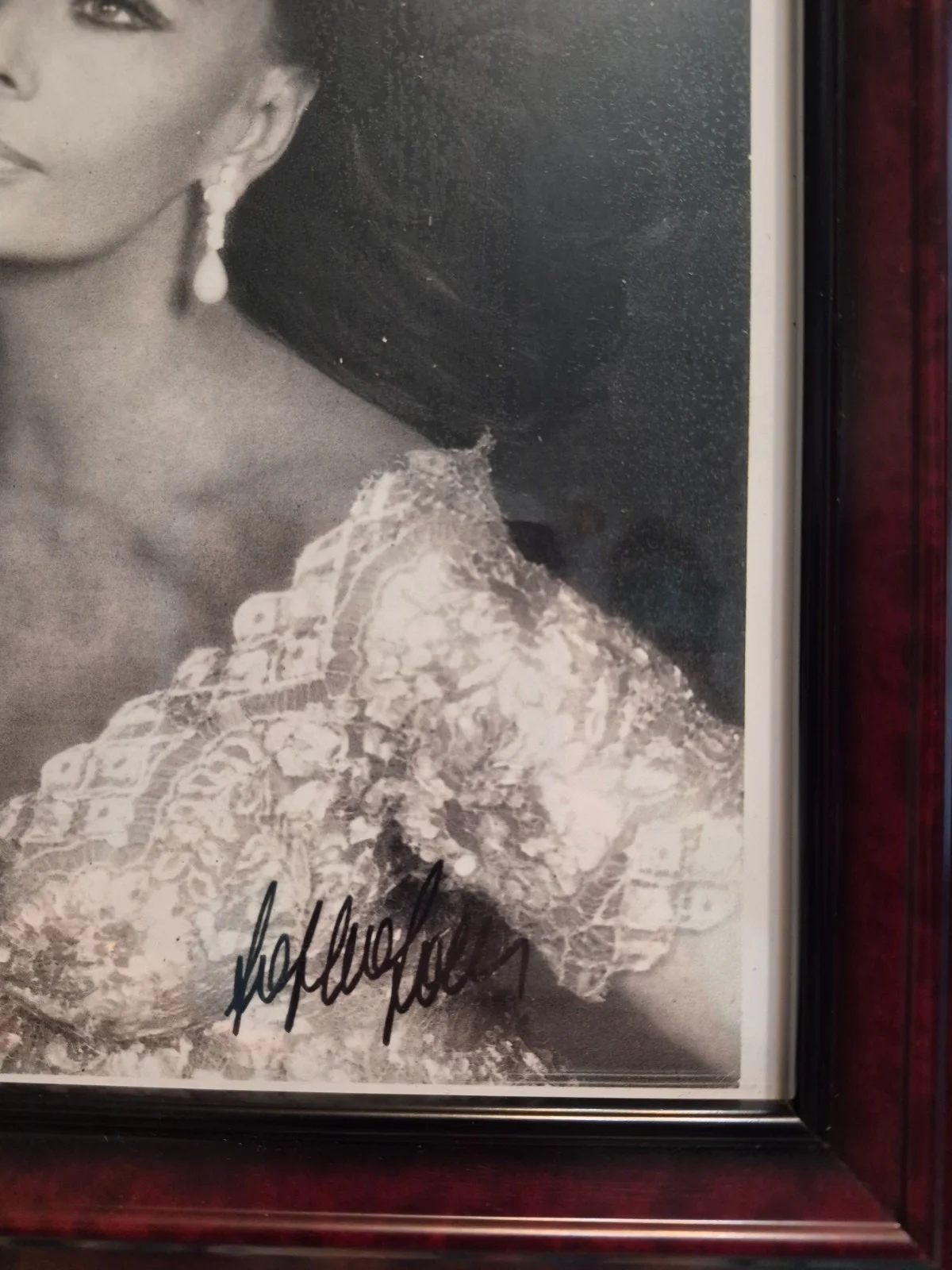 Sophia Loren signed picture in frame, изображение 5